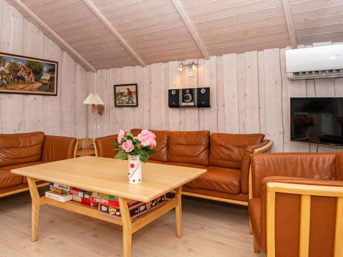 8 Person Holiday Home In הובבורג מראה חיצוני תמונה