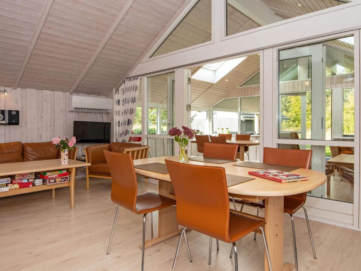 8 Person Holiday Home In הובבורג מראה חיצוני תמונה